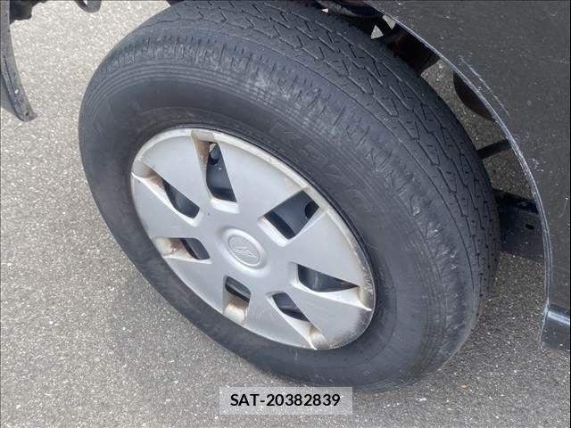 Daihatsu HIJET CARGO 2010-11 4371082-24
