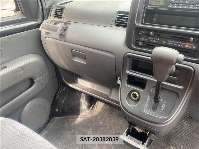 Daihatsu HIJET CARGO 2010-11 4371082-4
