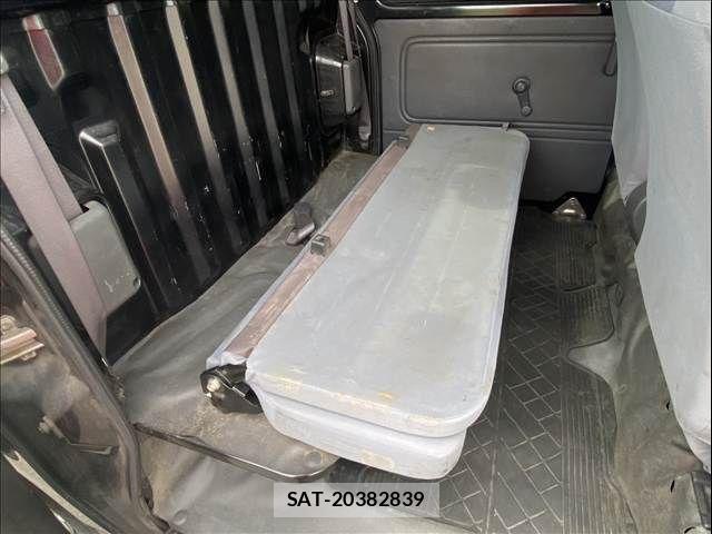 Daihatsu HIJET CARGO 2010-11 4371082-6