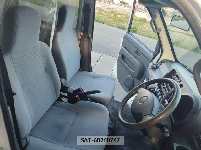 Daihatsu HIJET CARGO 2006-12 4945319-12