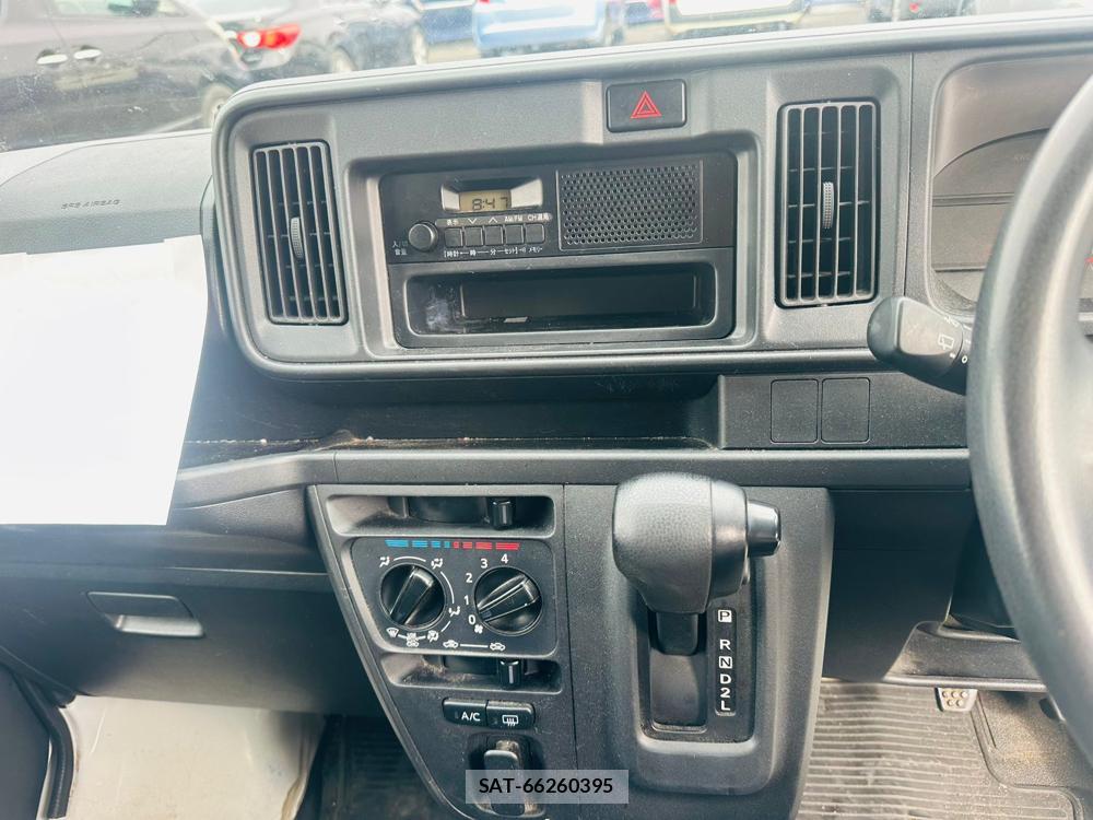 Daihatsu HIJET CARGO 2020 4668272-19