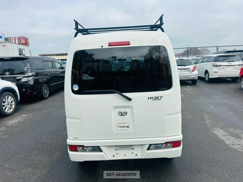 Daihatsu HIJET CARGO 2020 4668272-3