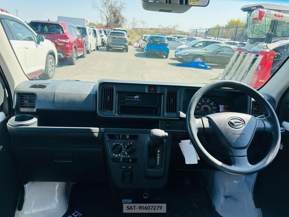 Daihatsu HIJET CARGO 2020 5048082-12