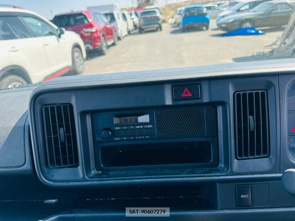 Daihatsu HIJET CARGO 2020 5048082-18