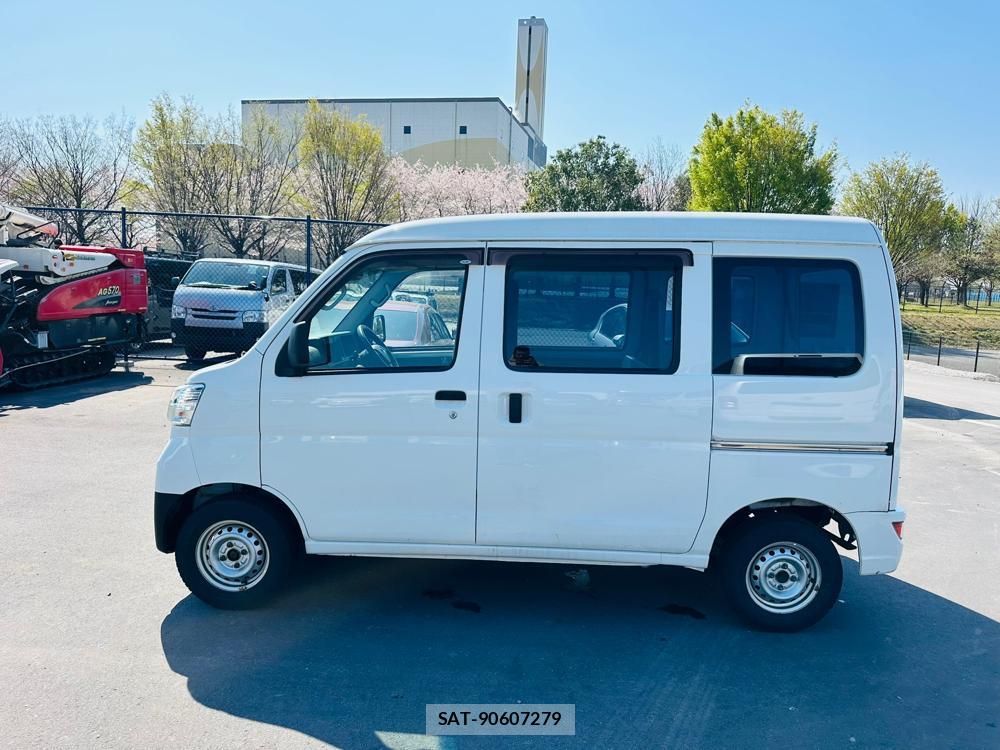 Daihatsu HIJET CARGO 2020 5048082-1