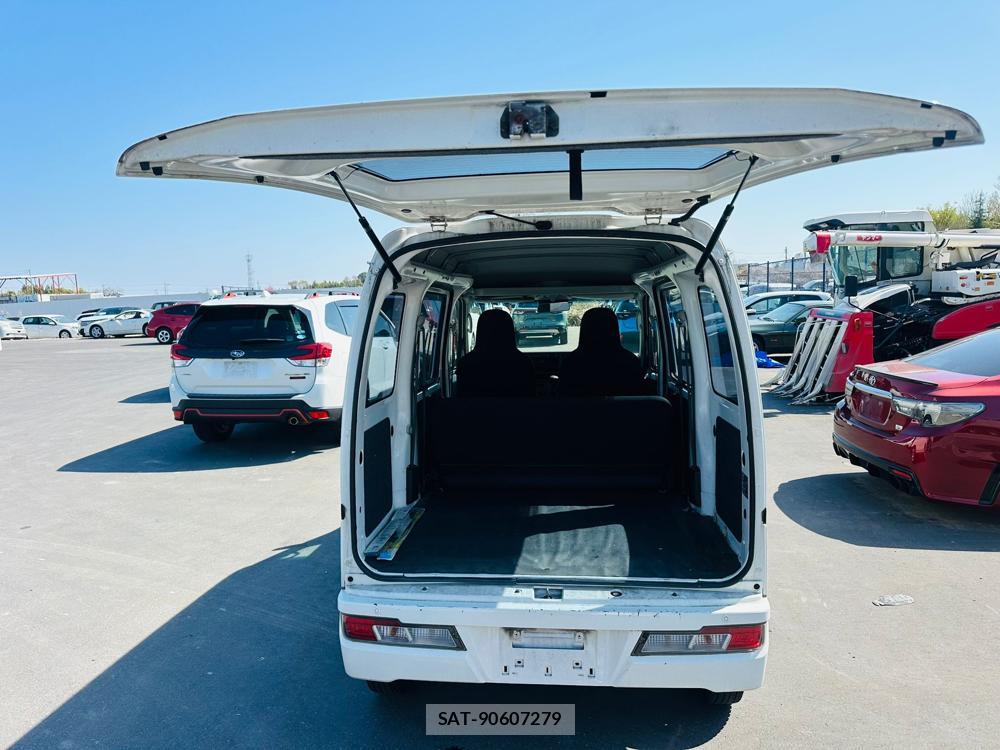 Daihatsu HIJET CARGO 2020 5048082-26