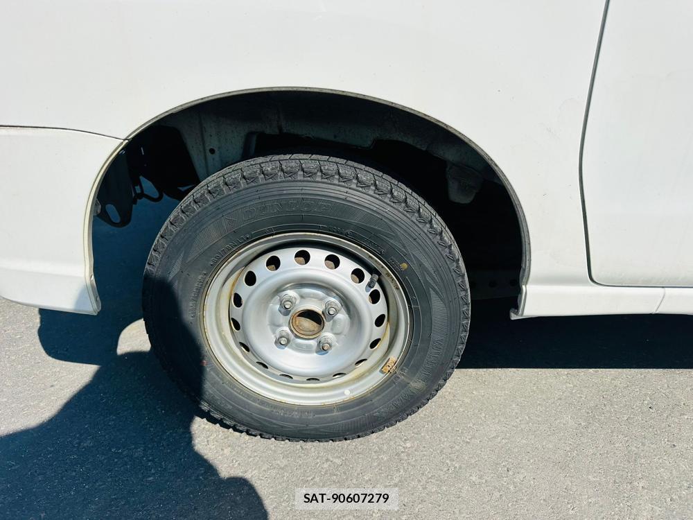 Daihatsu HIJET CARGO 2020 5048082-27