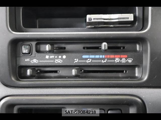 Daihatsu HIJET CARGO 2017-03 5869072-4