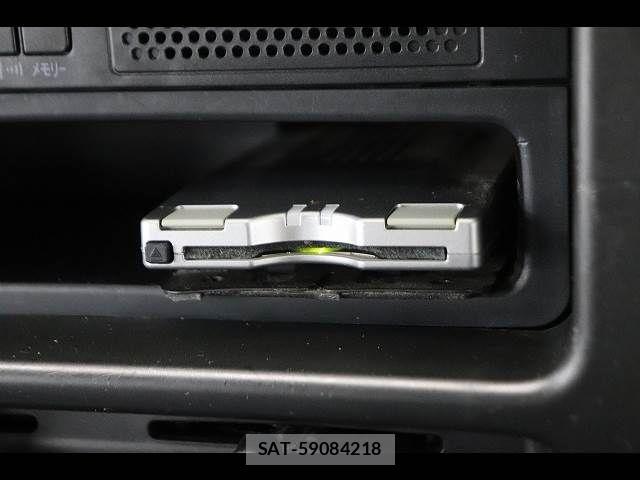 Daihatsu HIJET CARGO 2017-03 5869072-5