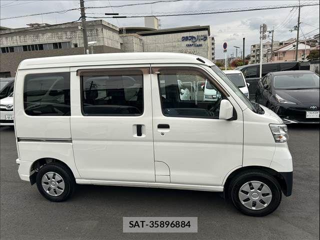 Daihatsu HIJET CARGO 2018-03 6215380-4