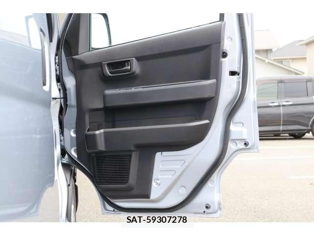 Daihatsu HIJET CARGO 2026-04 6215370-13