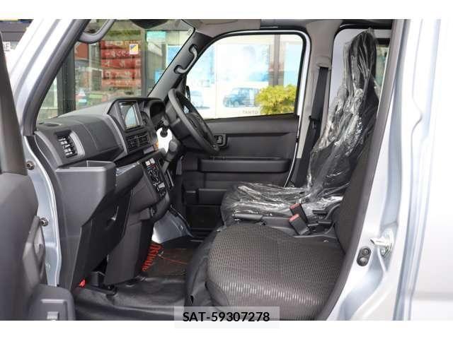 Daihatsu HIJET CARGO 2026-04 6215370-14