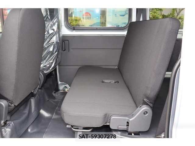 Daihatsu HIJET CARGO 2026-04 6215370-17