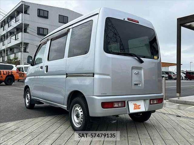 Daihatsu HIJET CARGO 2017-11 6244402-12