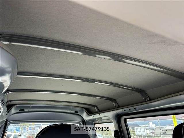 Daihatsu HIJET CARGO 2017-11 6244402-29