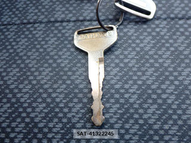 Daihatsu HIJET CARGO 2016-01 6641669-23