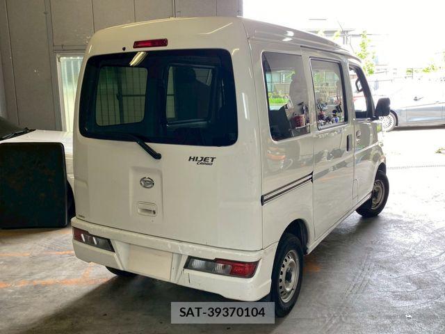 Daihatsu HIJET CARGO 2019-12 6671788-2