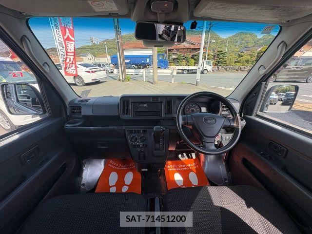 Daihatsu HIJET CARGO 2017-11 6676242-12