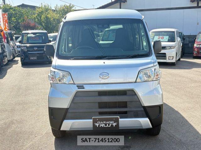 Daihatsu HIJET CARGO 2017-11 6676242-1