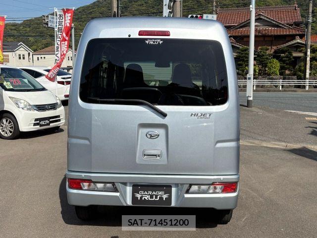 Daihatsu HIJET CARGO 2017-11 6676242-5