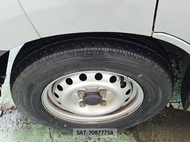 Daihatsu HIJET CARGO 2021-04 6676240-28