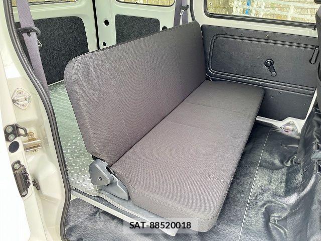 Daihatsu HIJET CARGO 2021-03 6676226-9