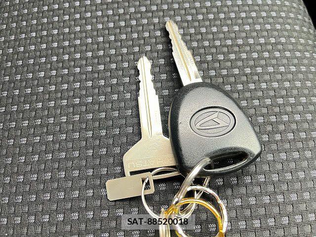 Daihatsu HIJET CARGO 2021-03 6676226-11