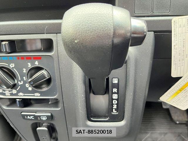 Daihatsu HIJET CARGO 2021-03 6676226-19