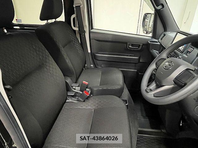 Daihatsu HIJET CARGO 2024-03 6691042-3