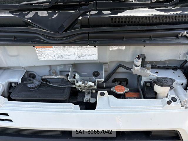 Daihatsu HIJET CARGO 2020-03 6691046-17