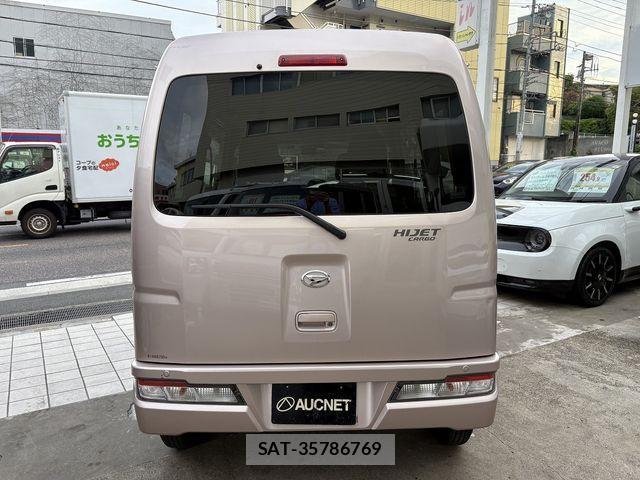 Daihatsu HIJET CARGO 2021-08 6751840-4