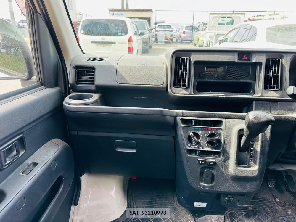 Daihatsu HIJET CARGO 2019 6714467-17
