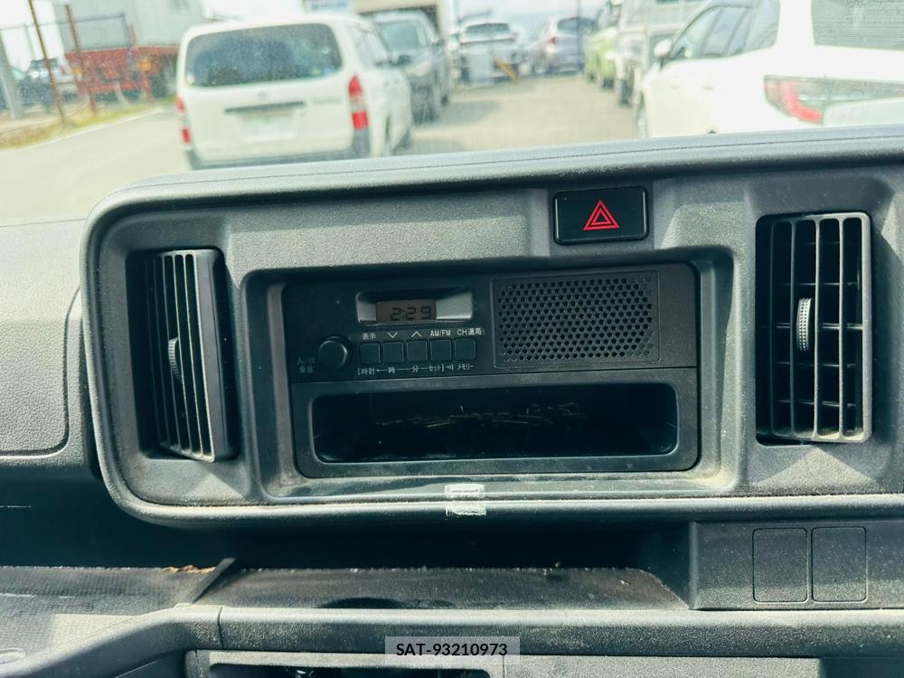Daihatsu HIJET CARGO 2019 6714467-18