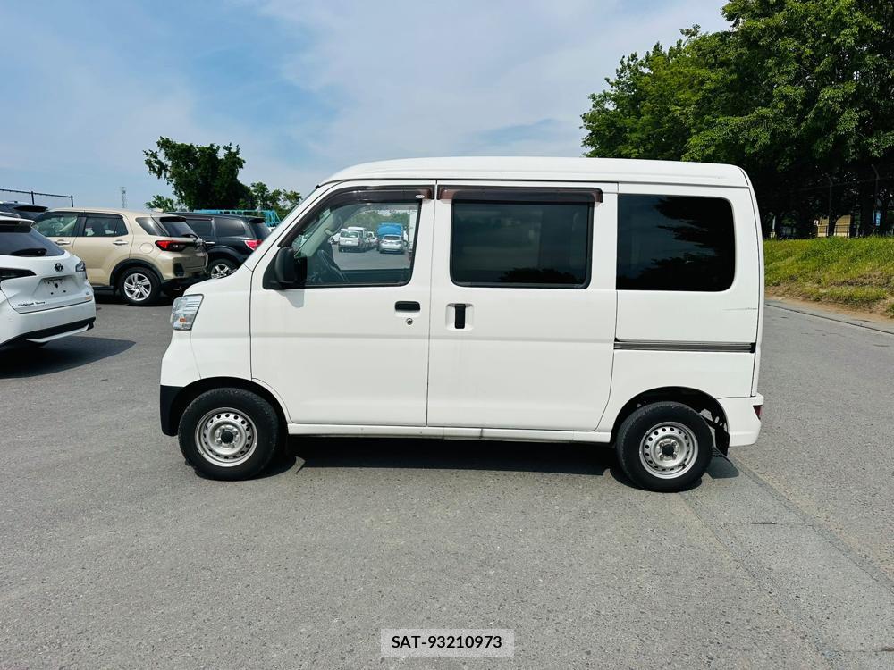 Daihatsu HIJET CARGO 2019 6714467-1