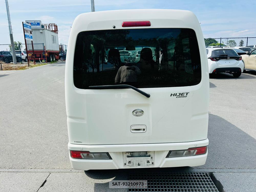 Daihatsu HIJET CARGO 2019 6714467-3