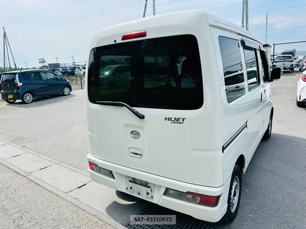 Daihatsu HIJET CARGO 2019 6714467-4