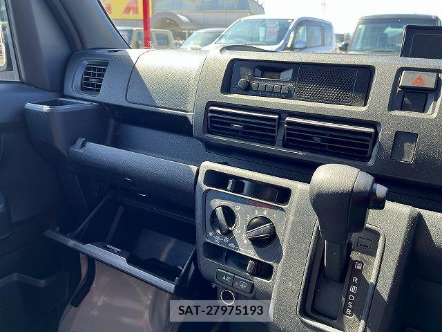 Daihatsu HIJET CARGO 2022-03 6815239-5