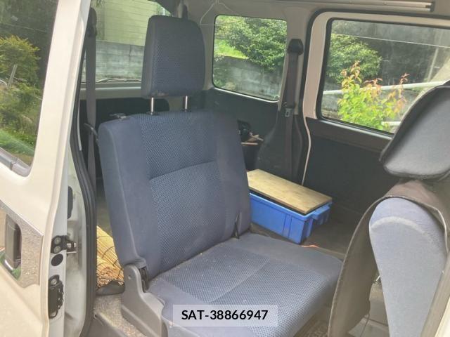 Daihatsu HIJET CARGO 2017-08 6906133-9