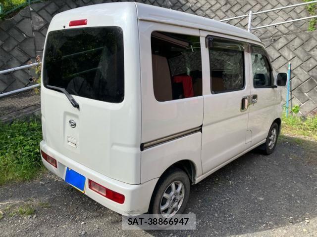 Daihatsu HIJET CARGO 2017-08 6906133-3