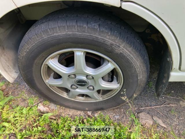 Daihatsu HIJET CARGO 2017-08 6906133-6