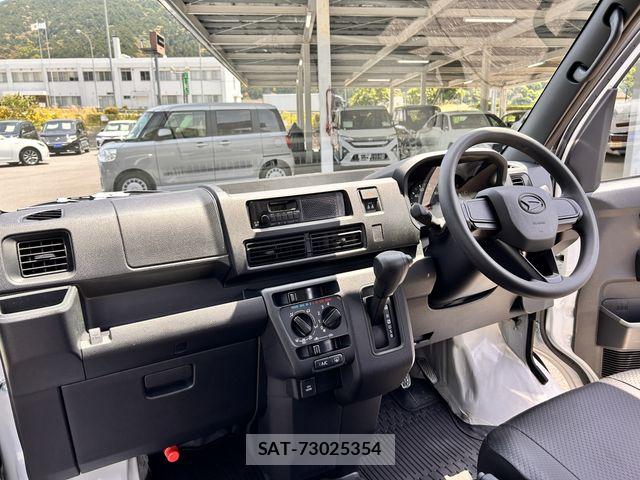 Daihatsu HIJET CARGO 2025-11 6906103-10