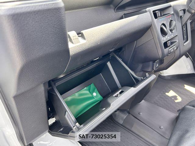 Daihatsu HIJET CARGO 2025-11 6906103-28