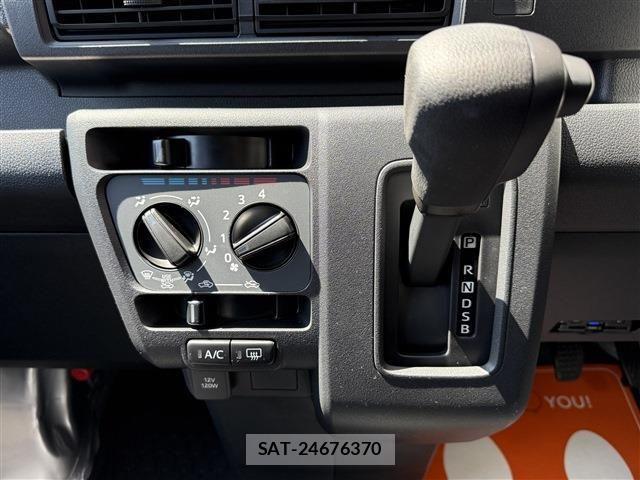 Daihatsu HIJET CARGO 2025-08 6906097-9