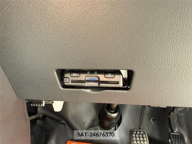 Daihatsu HIJET CARGO 2025-08 6906097-12