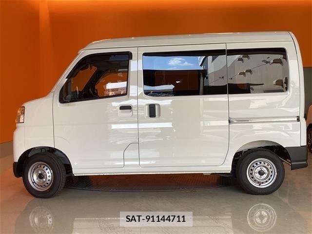 Daihatsu HIJET CARGO 2025-02 6906102-11