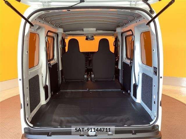 Daihatsu HIJET CARGO 2025-02 6906102-16