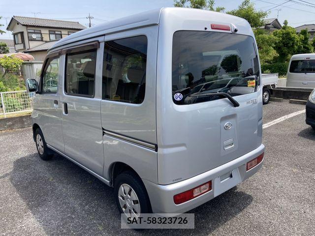 Daihatsu HIJET CARGO 2016-04 6994050-7