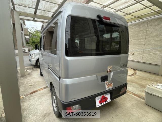 Daihatsu HIJET CARGO 2022-06 7020582-2