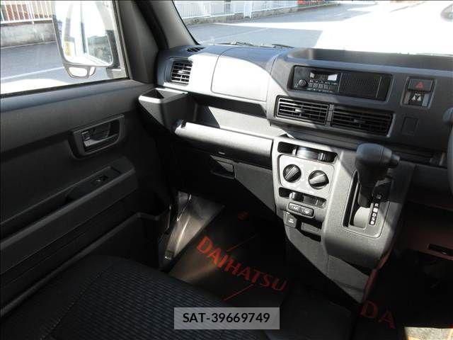 Daihatsu HIJET CARGO 2026-01 7058799-9