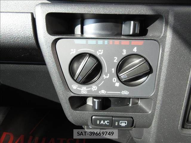 Daihatsu HIJET CARGO 2026-01 7058799-11